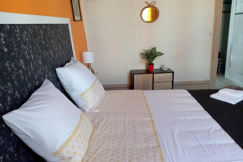 Charmant Appartement A 페리괴 외부 사진